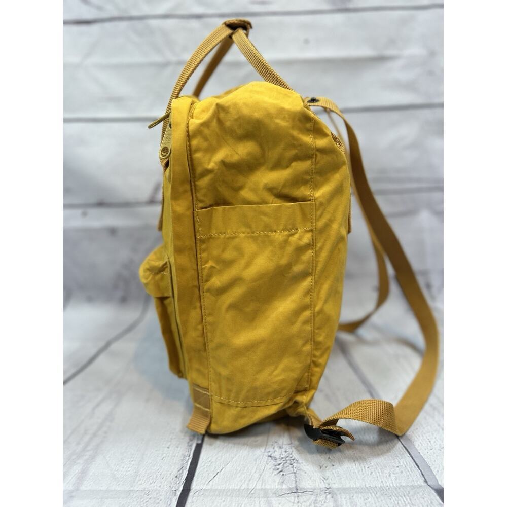 Fjallraven Kanken Classic Backpack Daypack Bag Ochre Yellow Medium Canvas - Picture 3 of 10